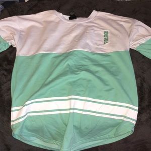 “good vibes” shirt